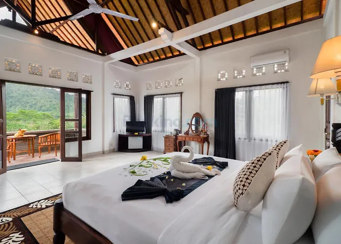 The Kanjeng Signature 3* Sidemen (Bali)